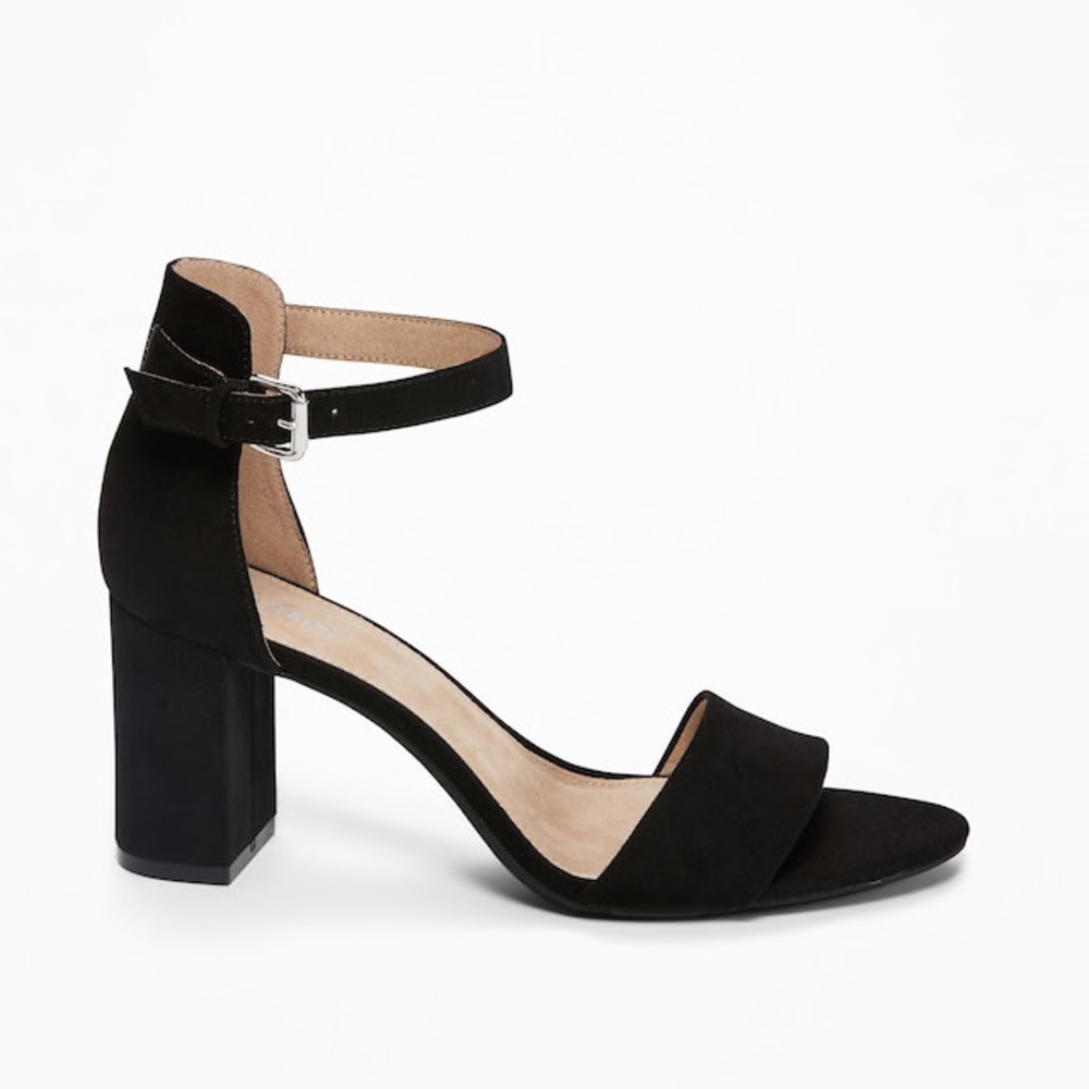 NWOT black block heel sandal